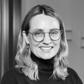 Ros Deans, Executive Search, Partner.