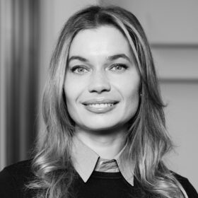 Bella Wade, Executive Search, Principal.